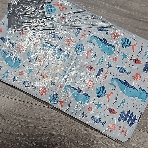 Other - Nwt 100 10x13 poly mailers with whales and fish